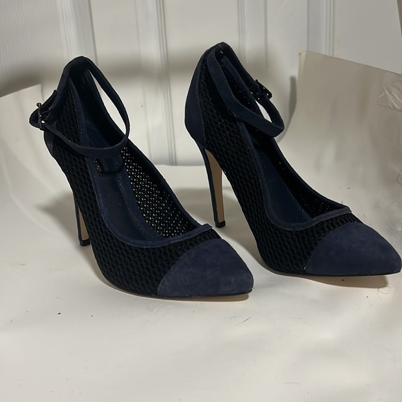 BCBGeneration Cynthia Heels - Picture 2 of 5